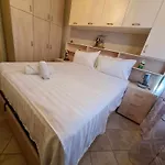 Apartament Rajmonda's House
