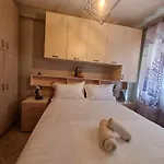 Rajmonda's House Apartament *