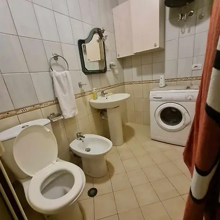 Rajmonda's House Apartman