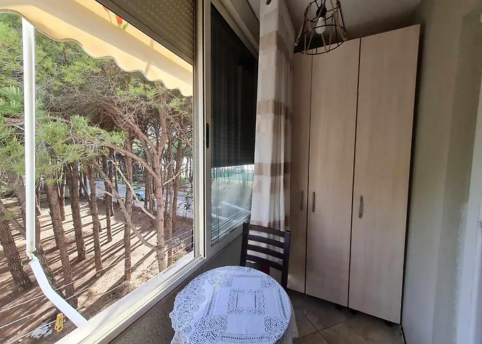 Rajmonda's House * Golem (Tirana)